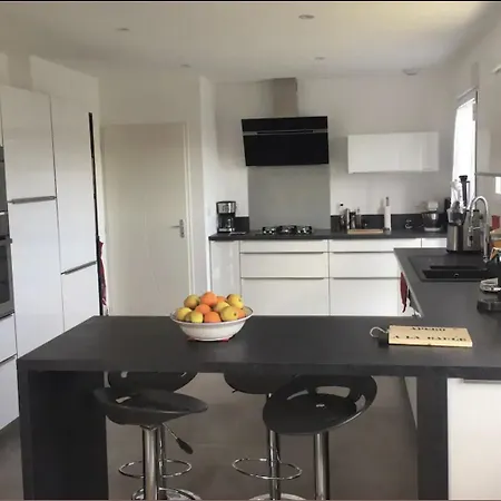 Elias, Pour Sejours Familiaux : Spacieuse, Moderne