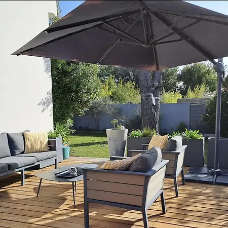 Villa Elias, Pour Sejours Familiaux : Spacieuse, Moderne