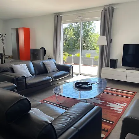 Villa Elias, Pour Sejours Familiaux : Spacieuse, Moderne *